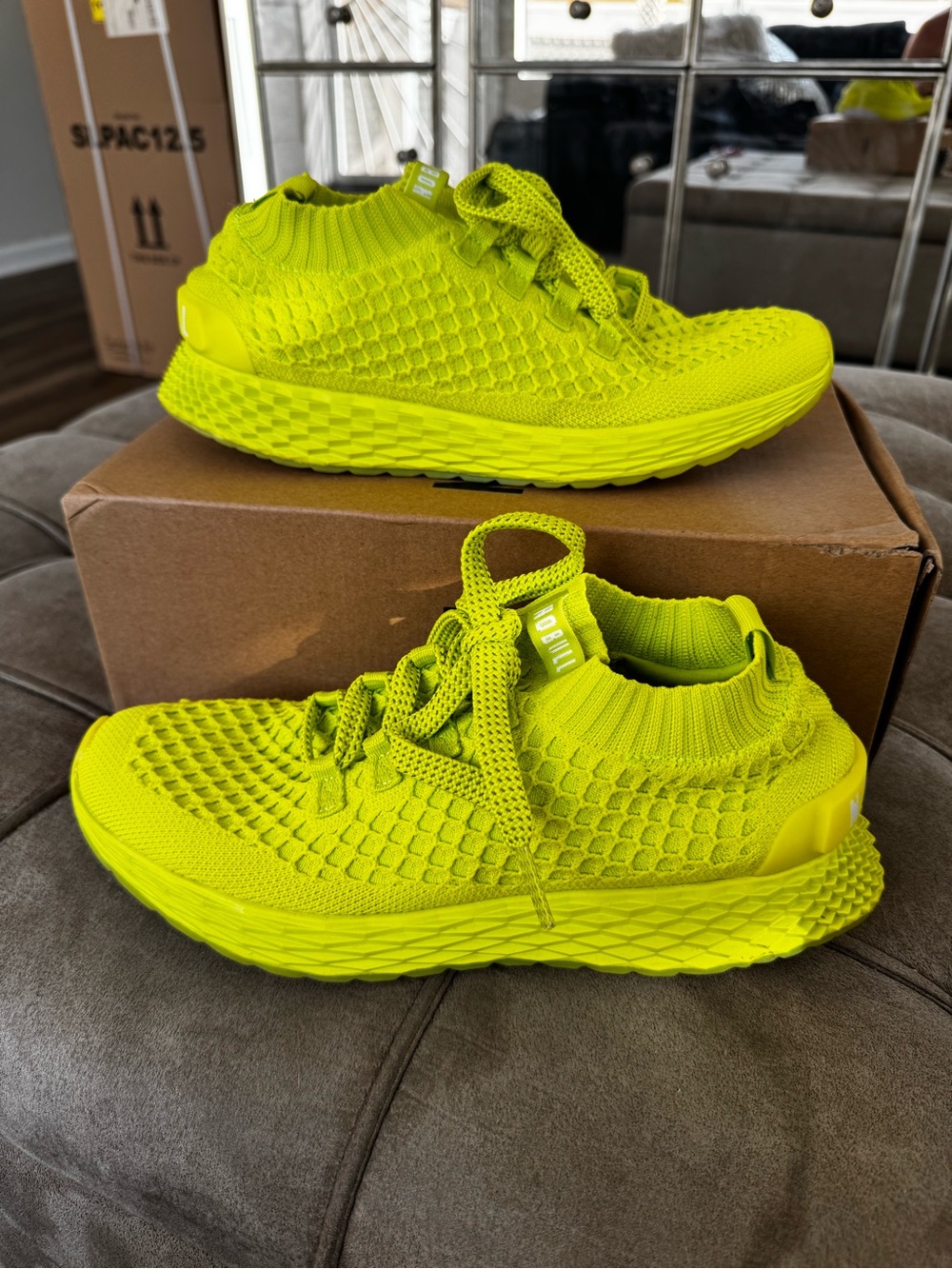 Like New NOBULL Neon Green Knit Athletic Sneakers 8.5
